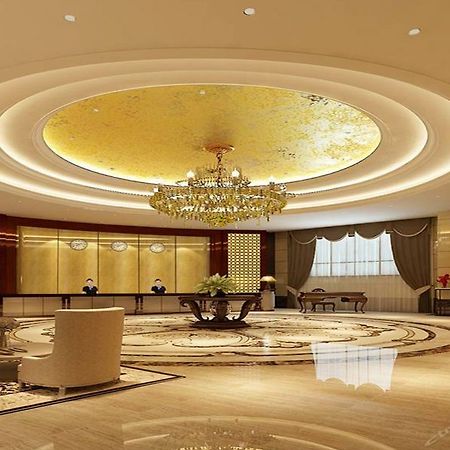 New Beacon Runfeng International Hotel Wuhan Exterior photo